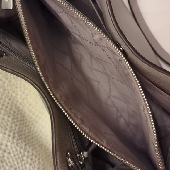 Michael Kors Gray Pebbled Leather Bag - Picture 10 of 15